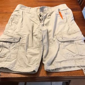 Boys size 16 khaki cargo shorts